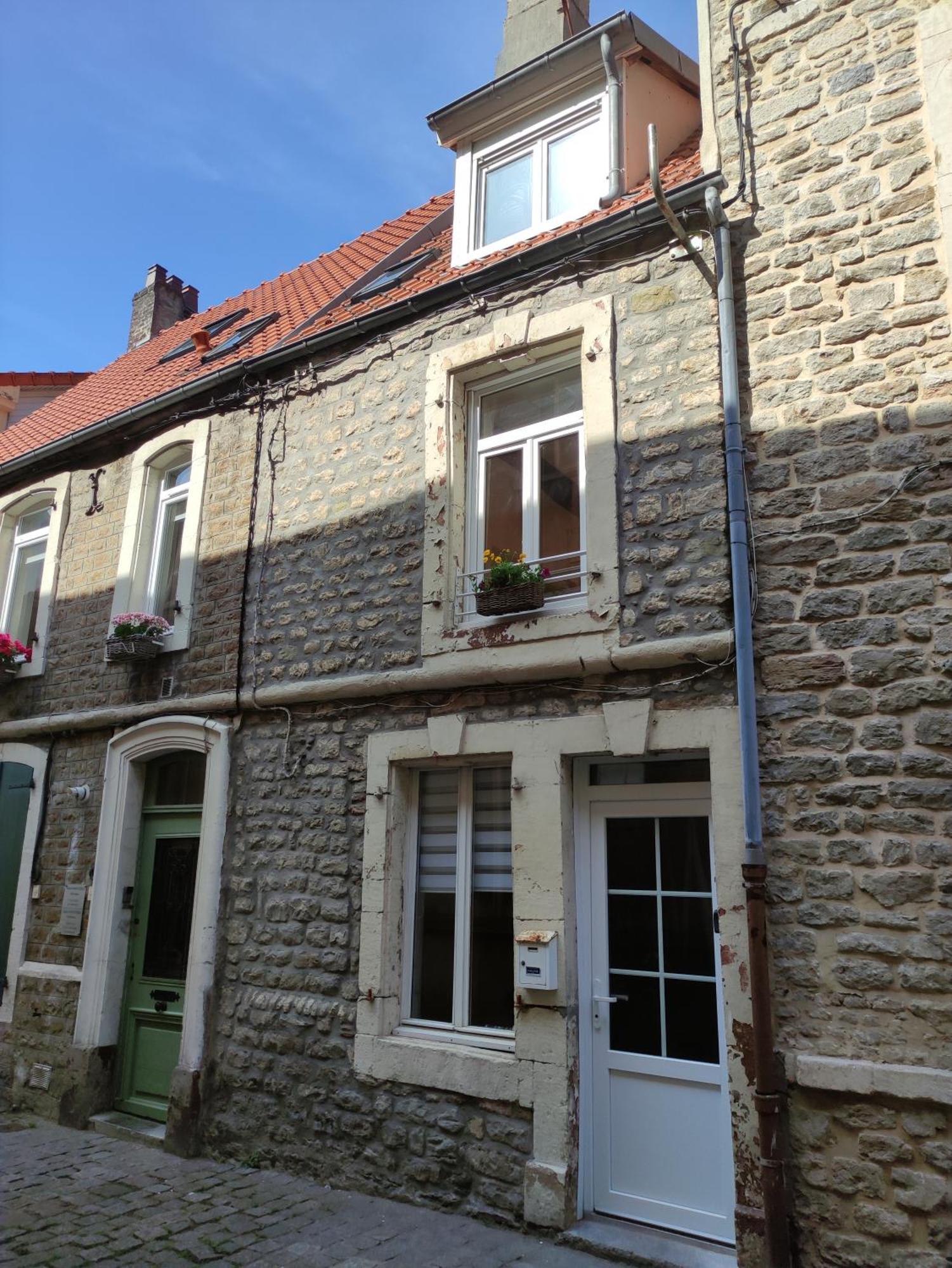 Maison Cosy Au Coeur De La Vieille Ville Булон сюр Мер Екстериор снимка